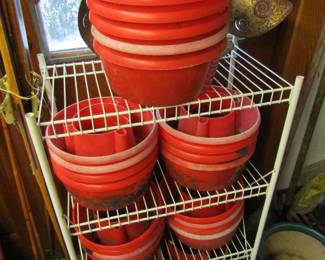 Tomato garden accessories