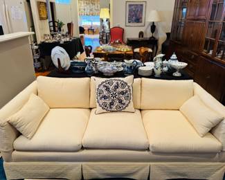 White Couch in very good condition..
$100 plus a good cleaning by Stanley Steamer.. Leaves you with A beautiful couch for little cost.. sits three very comfortably..