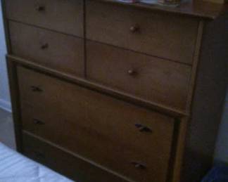 kroehler high boy, matches previous dresser