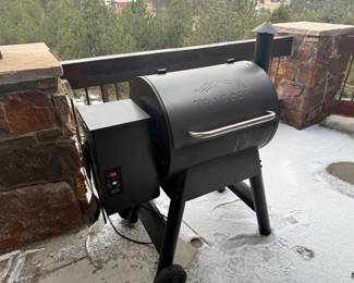 Traeger smoker / grill $199