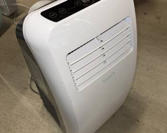 Serene Life 10, 000 BTU Portable Room Air Conditioner & Heater $299 OBO