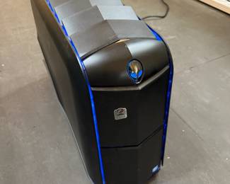 Dell Alienware R4 Aurora Fin top01: $350 OBO
Intel Core i7-4820k 3.7GHZ _32 GB RAM
500 GB boot drive/ DVD/Multi Micro drive
GPU: GTX 980 TI
OS: Win 8.1