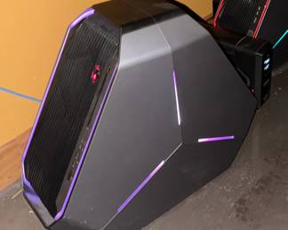 (Only 8 Available) $350 each or best offer: Alienware Area 51 R2,
I7-5820k 3.3 GHz / turbo speed of 3.6 GHz.
250 GB HD,  4 TB HD, 32 GB RAM
2x GTX 980 TI
Windows 11
Programable LED