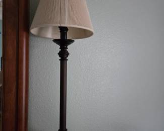 Candlestick lamp
