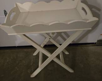 Tray folding stand