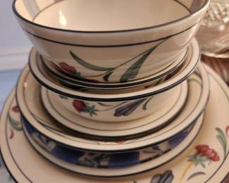 Lenox Poppies on Blue China Set