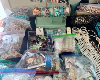 Lots of bagged jewelry