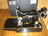 Singer Featherlight 2221-1 with case and table - pristine!
