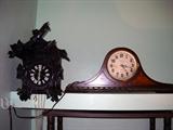Cuckoo clock, mantel clock