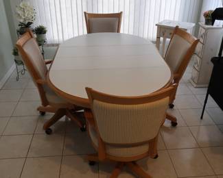Table with 4 Chairs and 2 Leaves