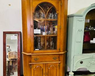 Corner Cabinet 