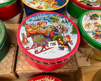 1988 Keebler Holiday Cookie Tin with Original Box