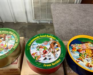 1994 Keebler Holiday Cookie Tin with Original Box