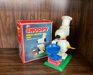 Peanuts Snoopy Wind Up Action Toy