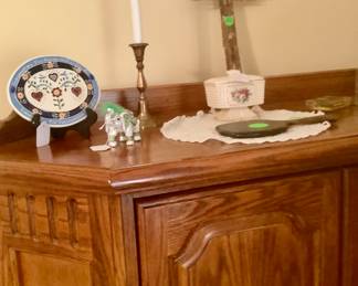 The top of the other entertainment center.