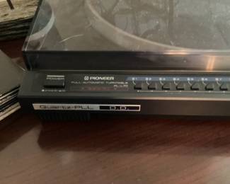 Vintage Pioneer record player turntable