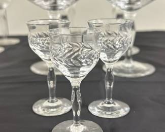 (31pc) Etched Feathered Glassware | Vintage etched, feather glassware including wine glasses, sherbet bowls, and more.
