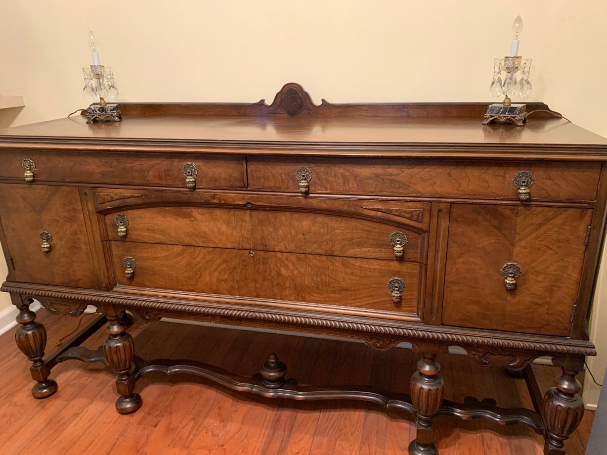 Stunning oak wood credenza with unusual pineapple pulls
Marble base crystal electric lamps- sold