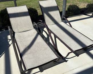 Outdoor napping devices.  