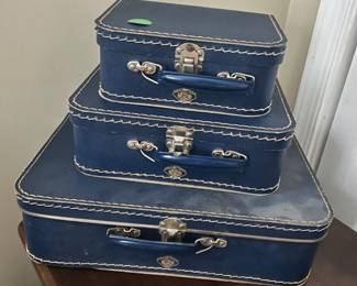 Vintage doll suitcases
