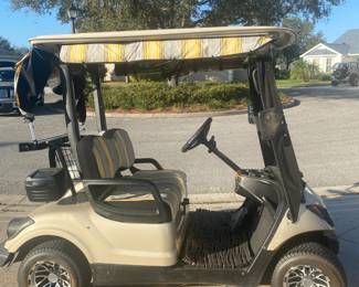 Yamaha Gas Golf Cart, goes 20mph