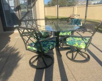 Patio Table and 4 Chairs