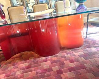 Two piece glass serpentine ombre base