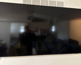 65” Samsung Series 6 Smart TV