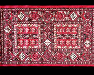 Persian Style Accent Rug