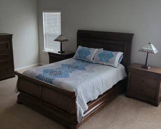 $4500 New Lou Solid wood queen bedroom set with hidden compartments