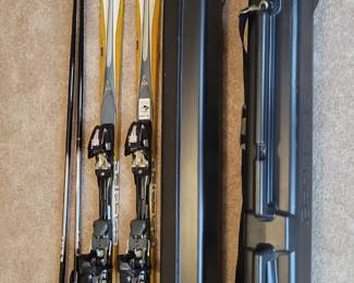 Ski set $250