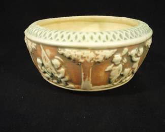 Roseville Donatello Planter