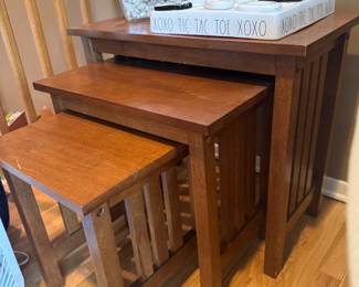 Nesting Table