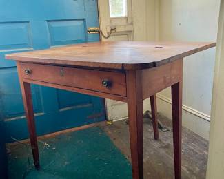 Antique tilt table
