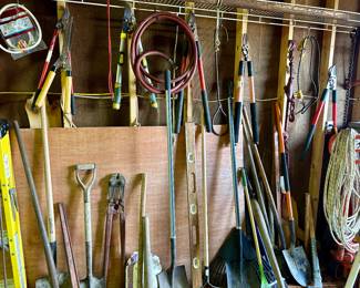 Outdoor Hand Tools