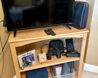 Small Bookcase & Vizio TV