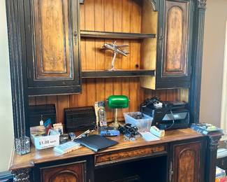 Bernhardt Desk with Hutch