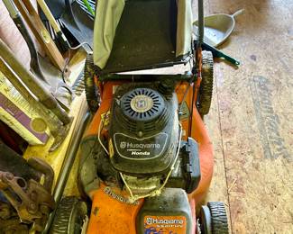Husqvarna Self Propelled Lawnmower 