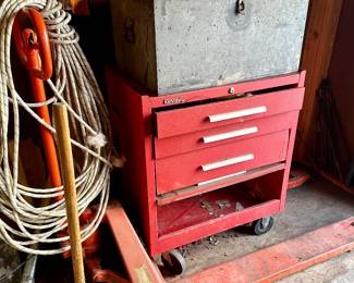 Kennedy Tool Box & Pallet Jack