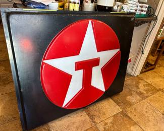 Plastic Texaco sign