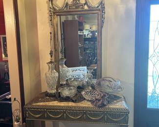 Gold guilt console and mirror 