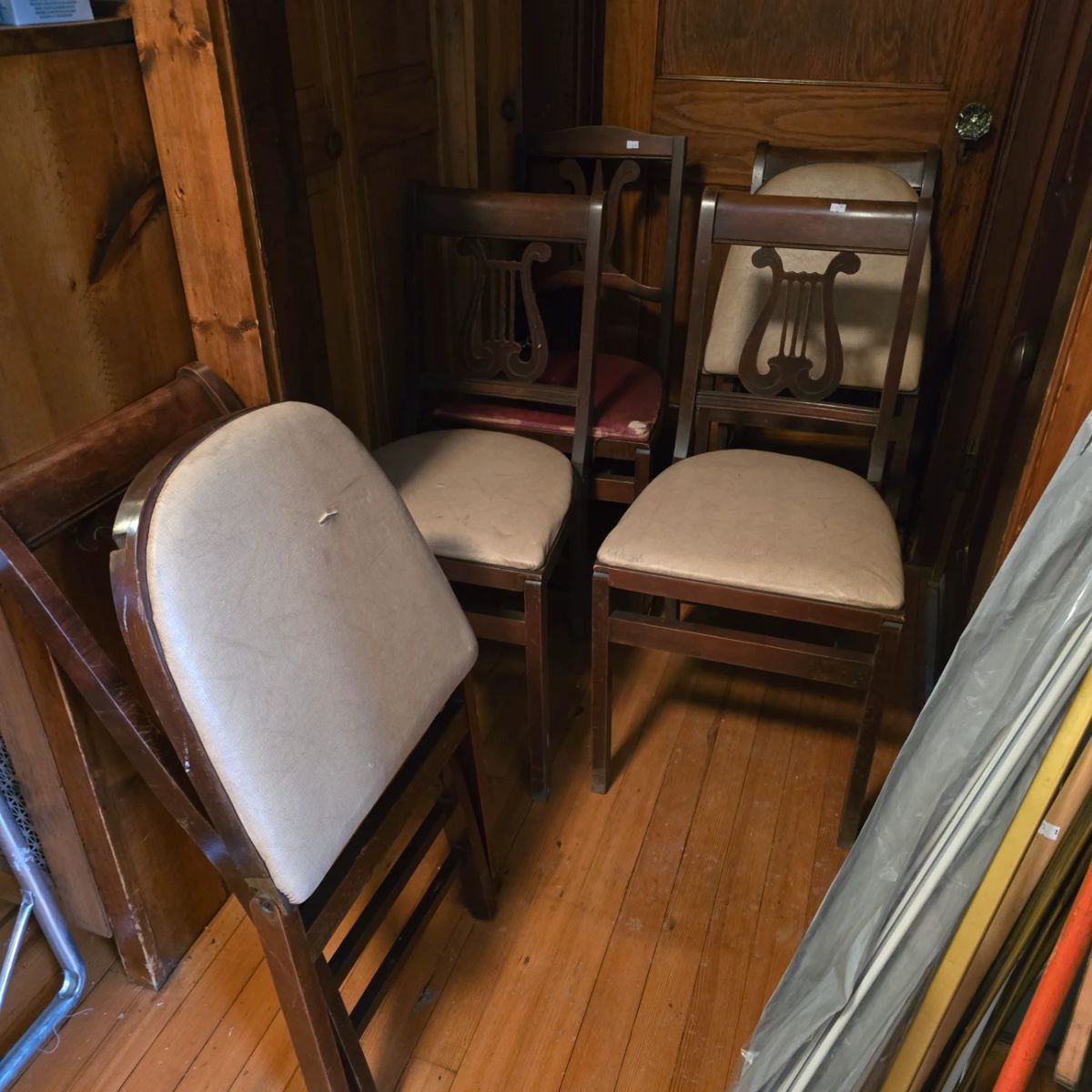 $5 set of 5 wooden folding chairs