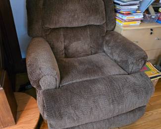$5 Power Lift Recliner