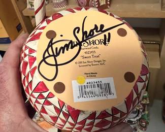 SIGNED!!! By Jim Shore himself !!!! Sure to be the Crown jewel of any Jim Shore collection!