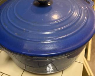 Enamel cast iron cookware