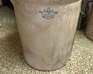 8 Gallon crock 