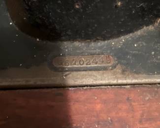 Sewing machine serial number G6702449