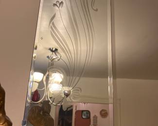 Mirror etching pattern