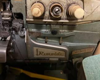 Rimoldi sewing machine with table
