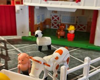 Vintage Fisher Price Play Family Farm with Silo 